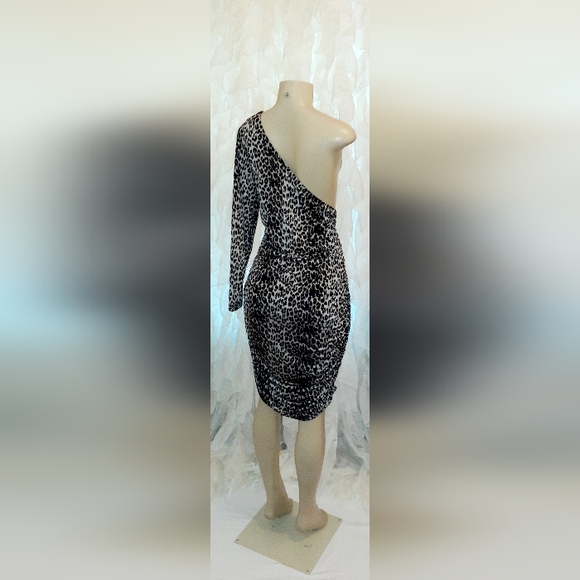 Dot's Leopard One Shoulder Midi Dress 2X - Picture 11 of 11